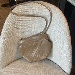 Ferragamo Elegant Camel Vintage Bag